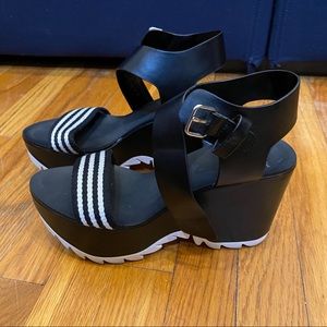 Zara black and white platform sandals